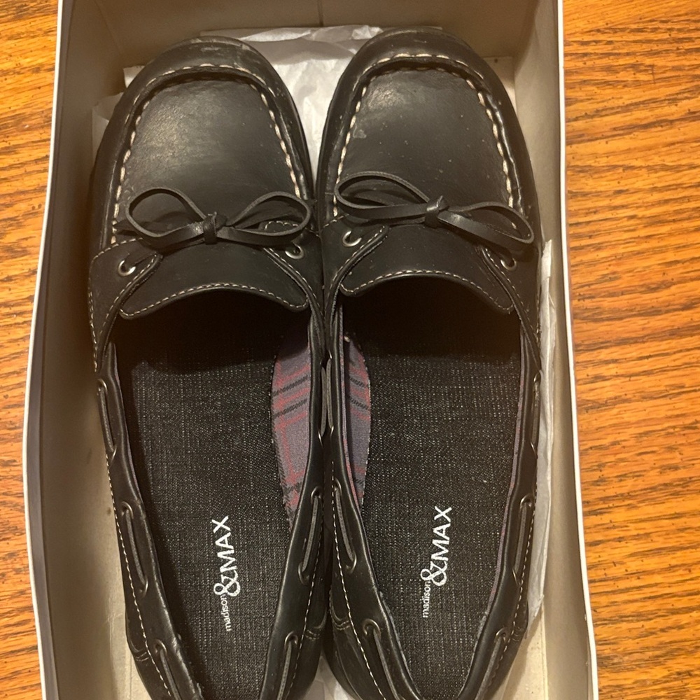 Madison Black Leather Loafers with Bow Accent